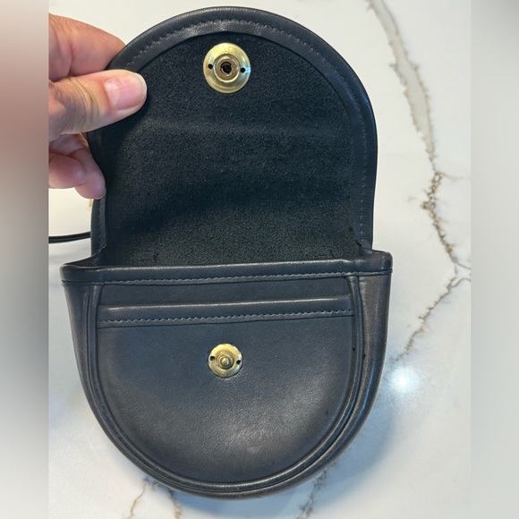 COACH Authentic 1970's Vintage Mini Belt Bag Crossbody Black Leather Bag - Picture 8 of 8